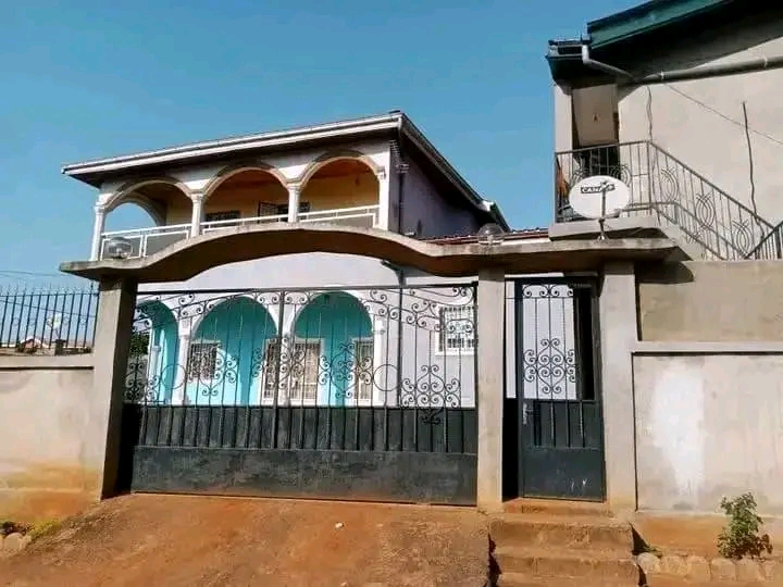 DUPLEX À VENDRE