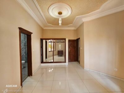 DUPLEX 12 PIECES A VENDRE