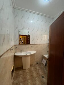 DUPLEX STANDING A LOUER QUARTIER GOLF