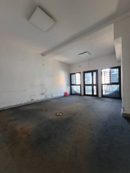 VILLA-DUPLEX POUR BUREAUX À LOUER