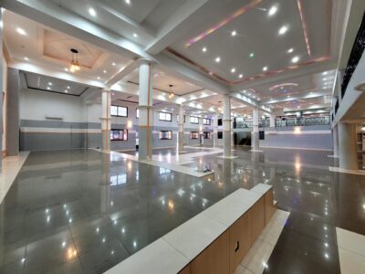 Grande et Magnifique Salle de Fête 500Places à louer en Route à Etoug-Ebe