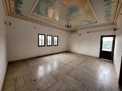 Vaste Appartement Bon Standing 3Chambres à louer à Odza